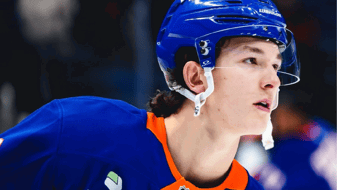 Шефер переписал историю НХЛ: 20 шайб в 18 лет — рекорд для защитников