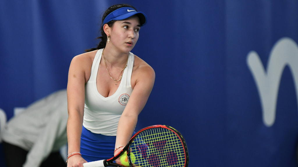 Ева Лис выиграла обе очные встречи против Рахимовой