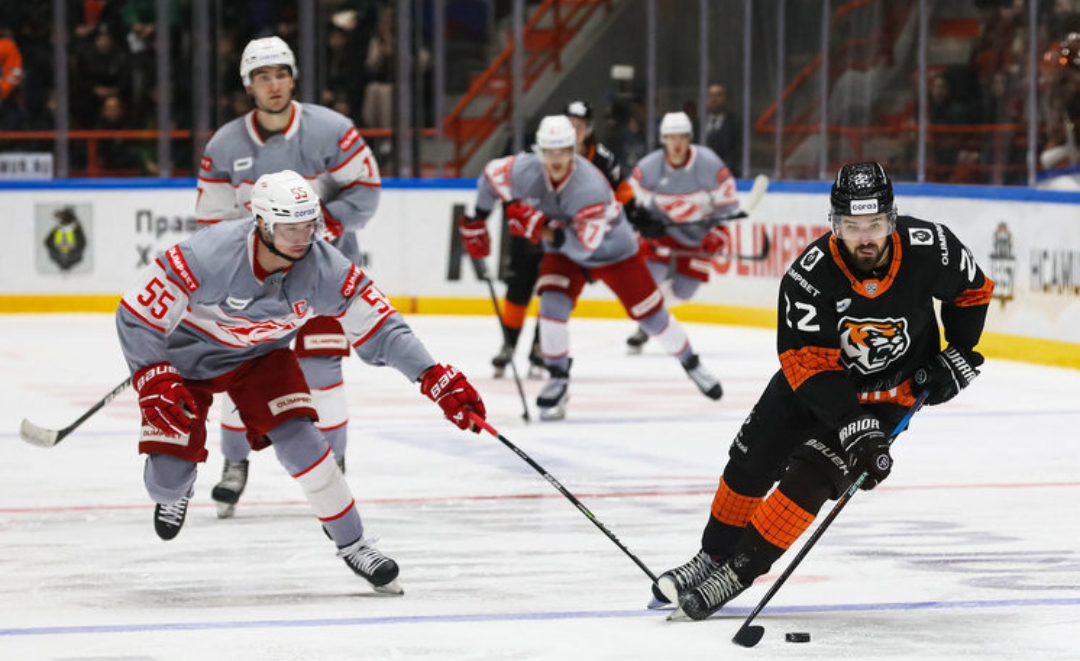 «Спартак» продолжил победную серию в чемпионате, разгромив в гостях «Амур» – 4:1, источник фото – www.dzen.ru