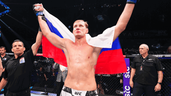 Александр Волков победил Вальдо Кортес-Акосту на UFC 328