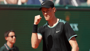 Синнер прервал серию из 34 сетов, но вышел в четвертьфинал Монте-Карло