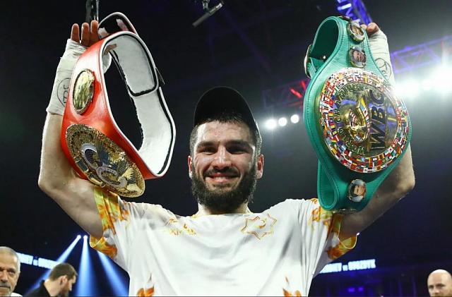 Артур Бетербиев после успешной защиты чемпионского пояса IBF и WBC
