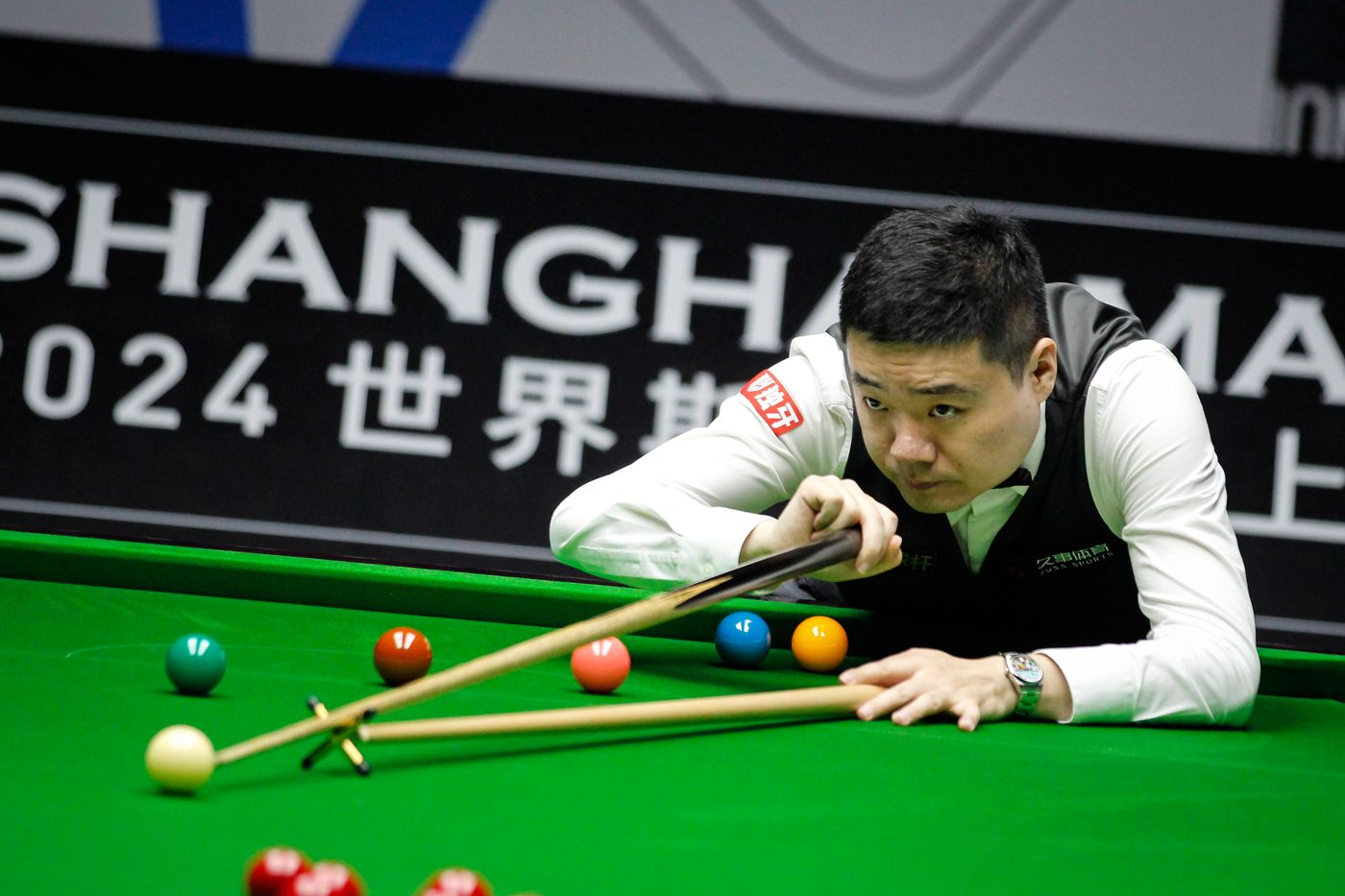 Дин Джуньху спокоен как Дракон. Фото: Inside-snooker