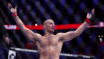 Шон Стрикленд вернул титул чемпиона UFC, победив Хамзата Чимаева