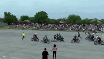 В чемпионате России по мотоболу едва не задавили судью