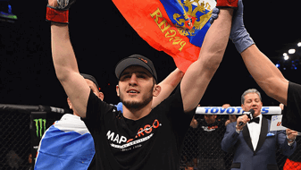 Махачев высказался по поводу недовольства Двалишвили флагом России на UFC 330